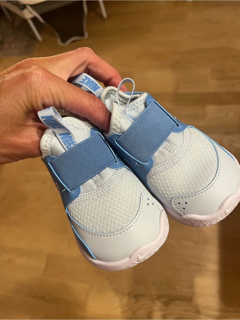 Baby Nike Flex Runner 3 in Size 4 - Picture 3 of 6